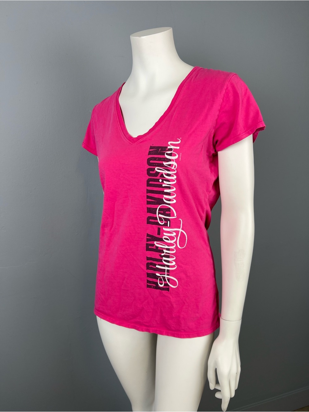 Harley-Davidson 100% cotton Pink V-Neck Vertical Logo Tee